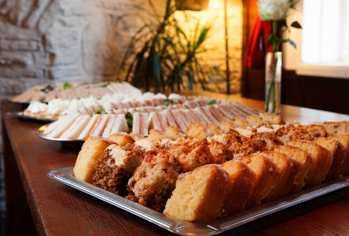 Funeral receptions and wakes Walnut Tree Inn, Northampton